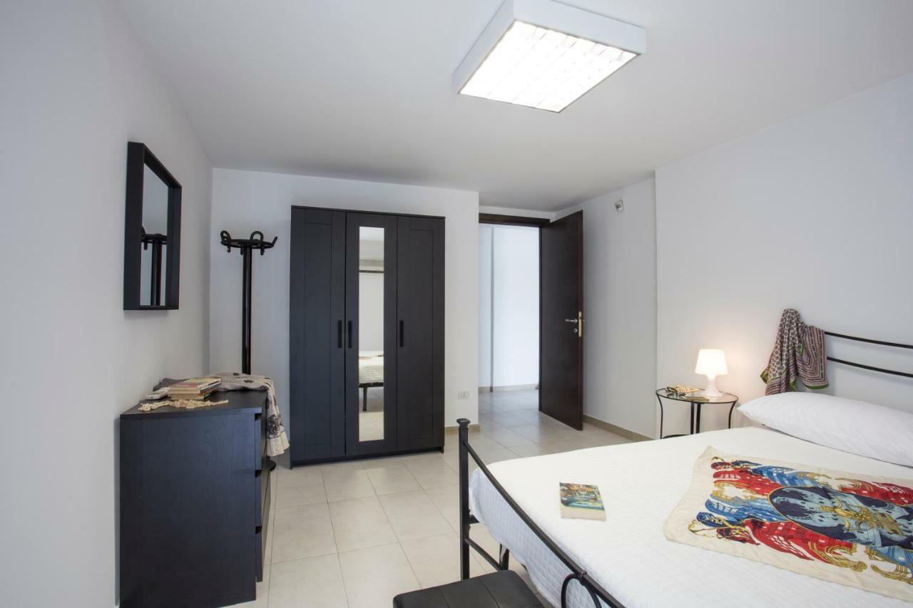 Tyche Apartment Syracuse Bagian luar foto